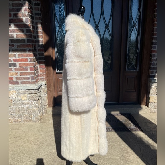 SOLD - Picture 2 of 13